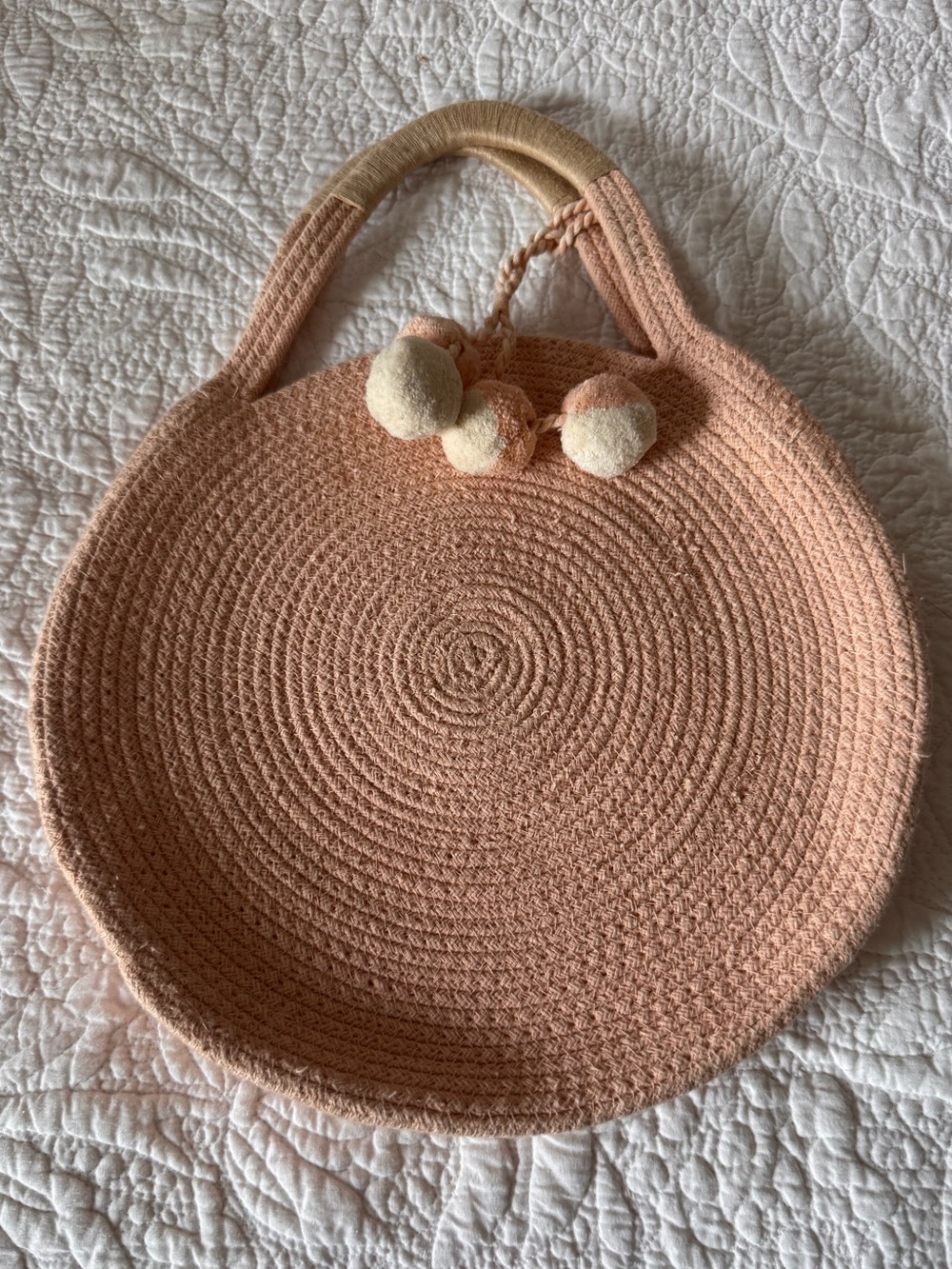 Shiraleah collection round handbag like new